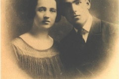Jankiel i Sara-Bena-Winiarz w 1928 roku wzięli ślub w synagodze w Wojsławicach